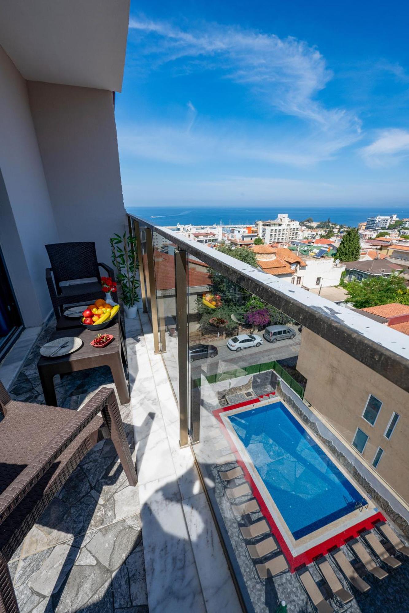 Otel Carpediem Gold Kusadası Exteriör bild