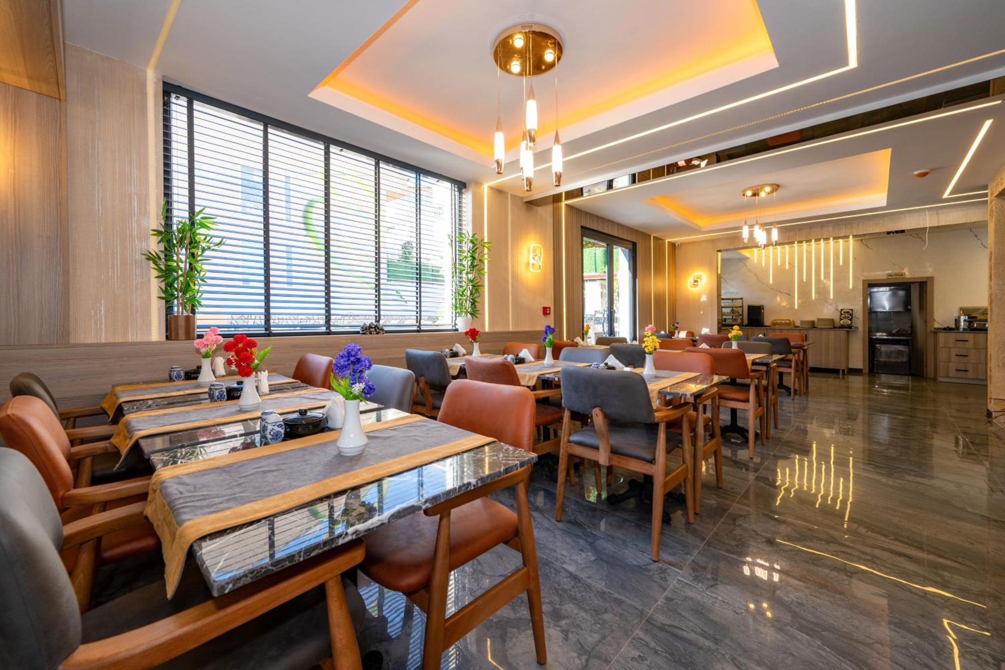 Otel Carpediem Gold Kusadası Exteriör bild