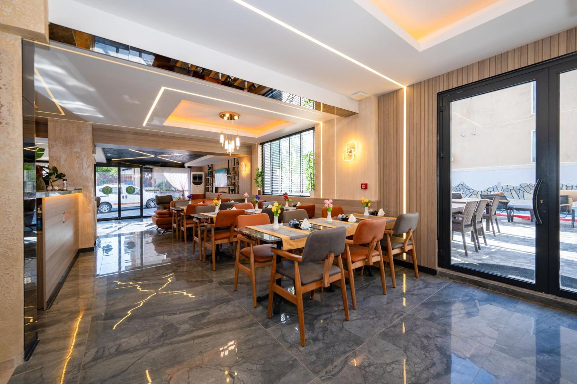 Otel Carpediem Gold Kusadası Exteriör bild